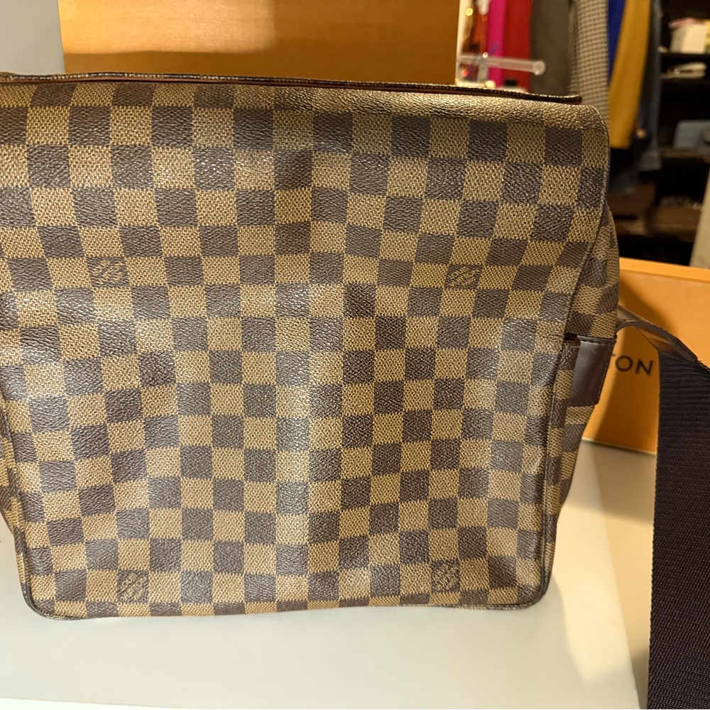Louis Vuitton Naviglio Damier Messenger Bag